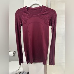 lululemon Women’s Size 6 Swiftly Tech Long Sleeve Shirt